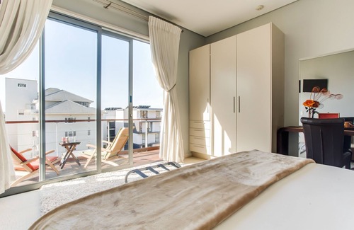 Three Anchor Bay Hotel | The One 8 Hotel