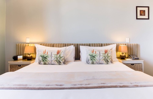Three Anchor Bay Hotel | The One 8 Hotel