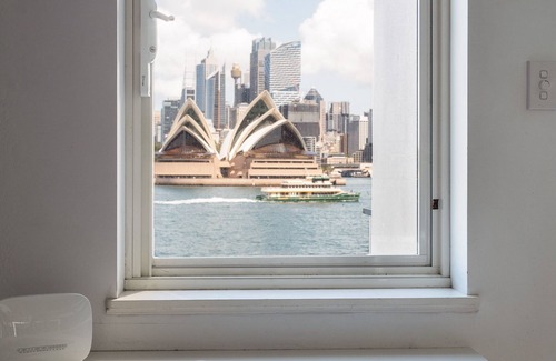 Kirribilli Condo | The Opera View - Luxury Waterfront & Amazing Views