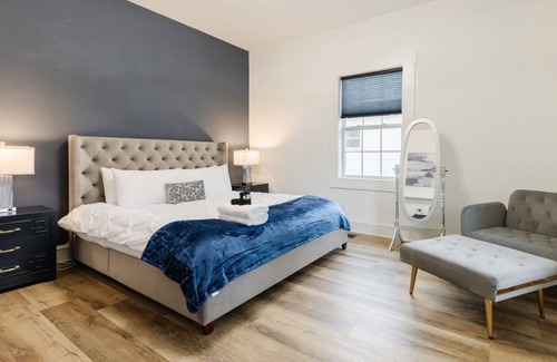 Dunean House | The Orb Retreat Near Downtown | 2 Bed, 2 Bath