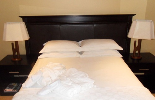 Greater Johannesburg Metropolitan Area House | The Orchards Executive Accomodation