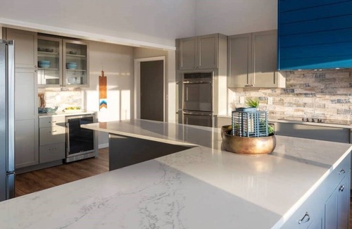 Waldport House | The Oregon Beach House, Sleeps 12, Hot Tub, Theater Room, WiFi, Oceanfront, Beach Access, BBQ
