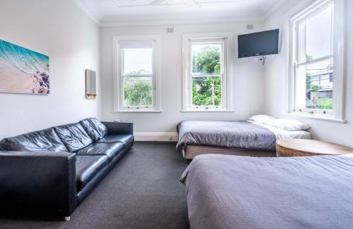 Cooks Hill Hotel | The Oriental Hotel