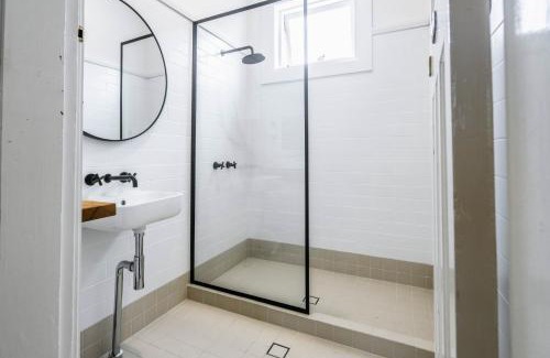 Cooks Hill Hotel | The Oriental Hotel