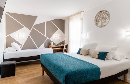 Villeneuve-les-Beziers Hotel | The Originals City, Hôtel Le Pavillon, Béziers Est