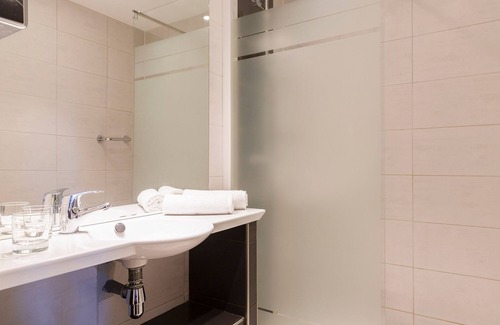 Saint-Nazaire Hotel | The Originals Boutique, Hôtel Aquilon