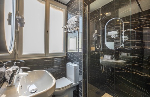 Downtown Le Havre Hotel | The Originals Boutique, Hôtel Le Marignan,Le Havre Centre Gare