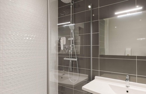 Tours Hotel | The Originals City, Hôtel La Terrasse, Tours Nord