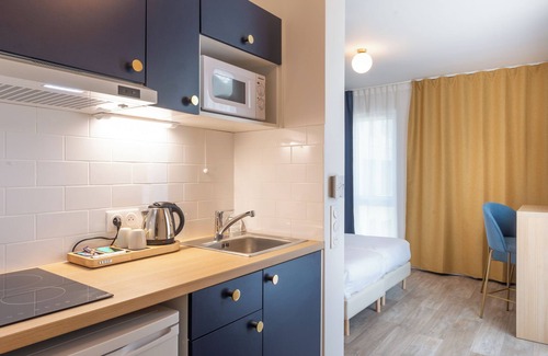 Ivry-port Hotel | The Originals Le Monde Paris Ivry