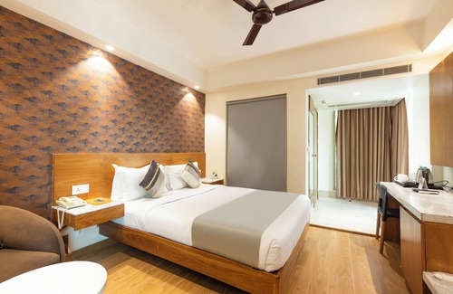 Kalkaji Hotel | The Orion Plaza