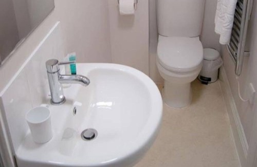 Oxford House | The Osney Arms Guest House