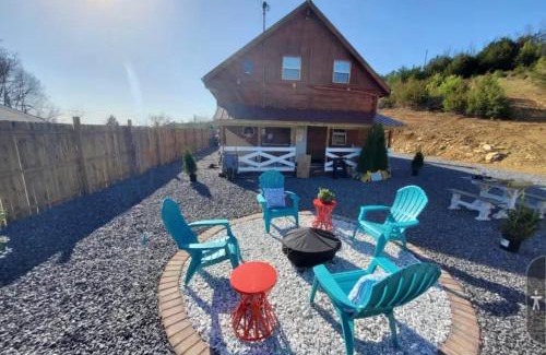 Kodak House | The Outdoor Oasis You Get 685 Attraction Tickets per paid day