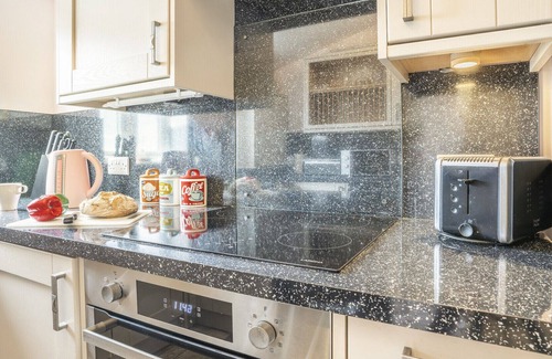Tidenham House | The Outlook - Two Bedroom House, Sleeps 6