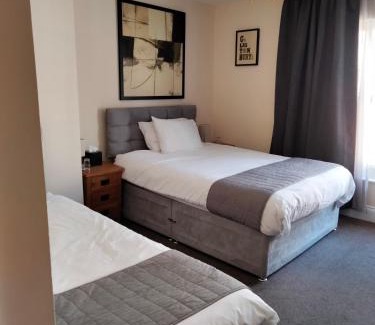 Glastonbury Bed & Breakfast | The Overlook Bed and Breakfast
