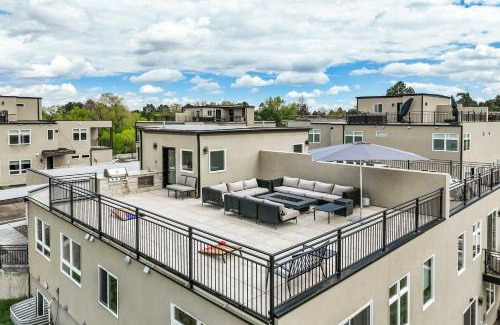 Broadmoor House | The Overlook Luxury Rooftop Retreat by Broadmoor