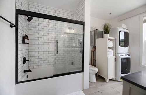 Deadwood House | The Overlook Nook