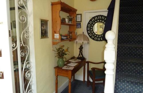 Kewstoke Bed & Breakfast | The Owls Crest House B&B
