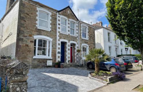 Mylor Churchtown Apartment | The Oystercatcher