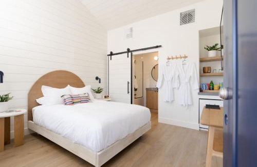 Cayucos Hotel | The Pacific Motel