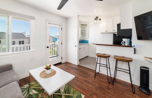 Townsite Condo | The Pacific Villas