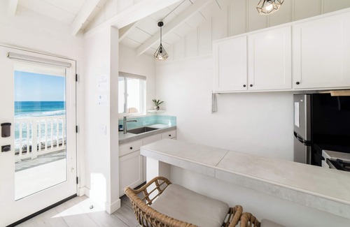 Townsite Condo | The Pacific Villas