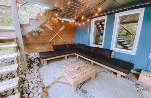 Bracebridge Cottage | The Paddle House - four season waterfront property in the heart of Muskoka