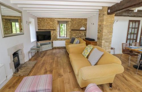 Witney House | The Paddock