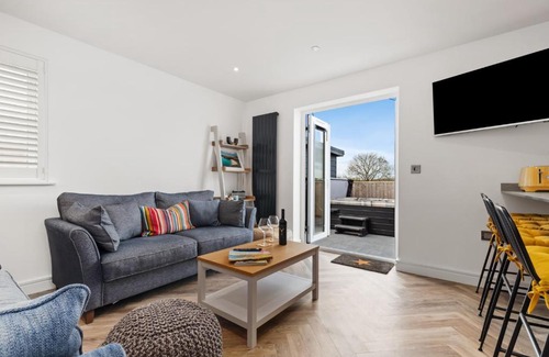 Penally House | The Paddock - Lovely Cottage with Hot Tub