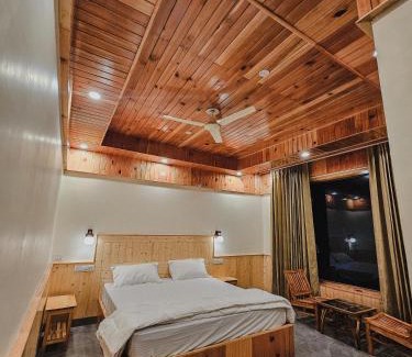 Banjar Hotel | the pahadi ghar