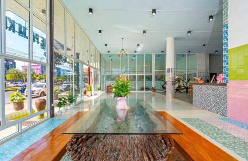Downtown Krabi Hotel | The Palm Krabi Residence And Resort