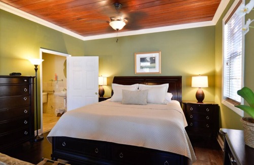 Stuart Hotel | THE PALMER SUITE AT OLD COLORADO INN (ADA ROOM)
