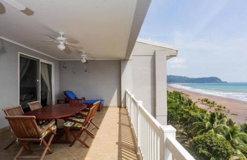Barrio Los Villalobos Apartment | The Palms 703