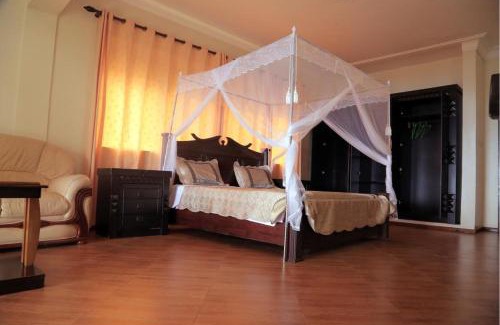 Entebbe House | The Palms Beach Hotel and Restaurant Limited