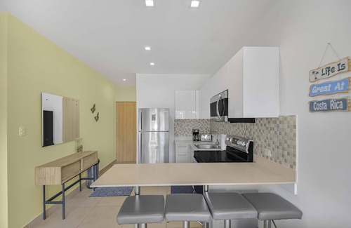 Bejuco Condo | The Palms, Beachfront Condo with AC and pools!