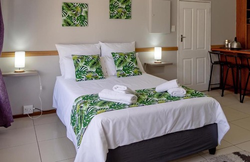 Fichardt Park House | The Palms Overnight Accommodation