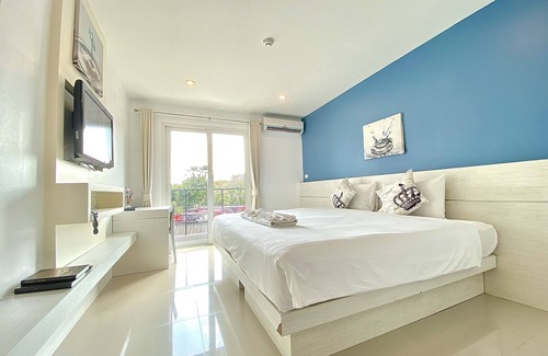 Phuket Hotel | The Palms Residence