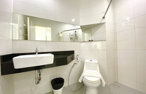 Phuket Hotel | The Palms Residence