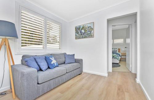 Nelson Bay House | The Palms Retreat - Top Floor Apartment style
