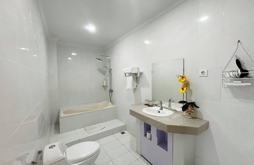 Bukit Hotel | The Pandan Sari Hotel