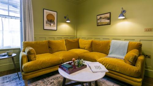 Beaumaris House | The Papered House