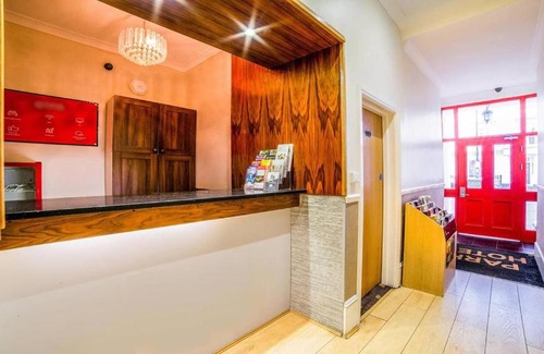 Pimlico Hotel | The Park Hotel
