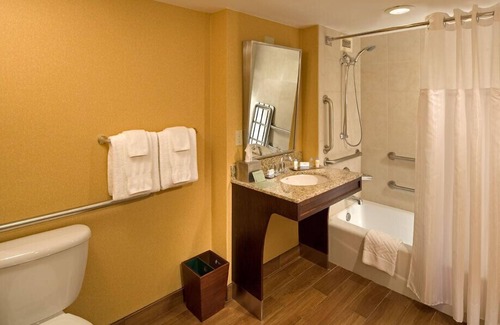 Gatlinburg Hotel | The Park Vista - a DoubleTree by Hilton Hotel - Gatlinburg