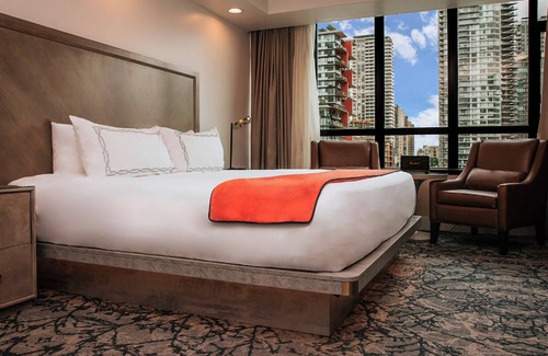 Downtown Vancouver Hotel | The Parker Hotel and Rooftop