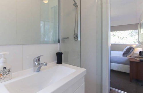 Shenton Park Apartment | The Parks Rosalie 32 - 1BRM Unit with Parking
