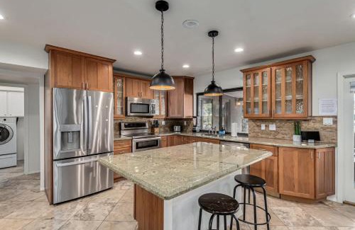 Cactus Glen House | The Parkwood Retreat