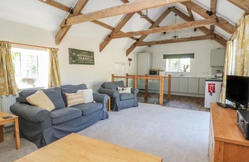 Cardigan House | The Parlour
