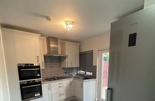 Waltham Cross House | The Peaceful Place
