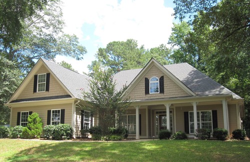 Tyrone House | THE PEACHTREE ABODE