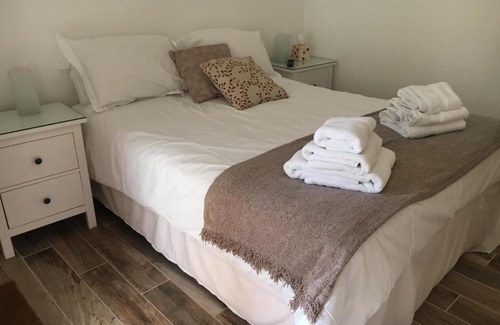 Chelsworth Hotel | The Peacock Inn
