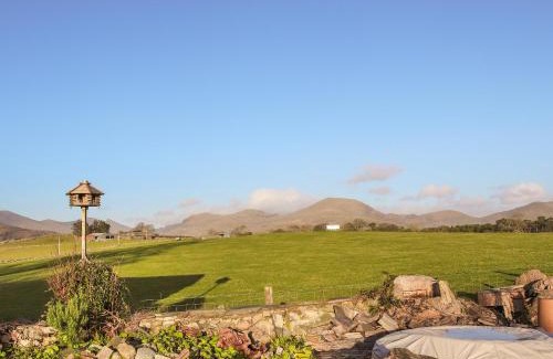 Criccieth House | The Peacock Roost - Uk46297